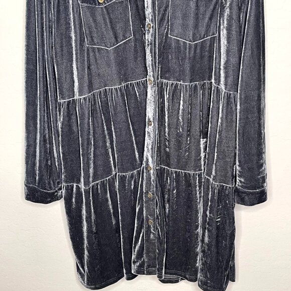 Umgee Velvet Long Sleeved Tiered Collared Dress NWT 2X 18/20 - Picture 4 of 9
